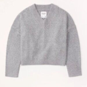 Abercrombie Wedge V-Neck Sweater